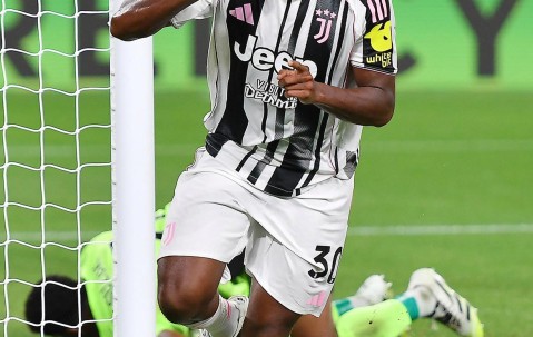 九游平台 -包含尤文图斯迎荷甲关键赛；加时末段单刀错失；话题不断；控场能力受关注的词条